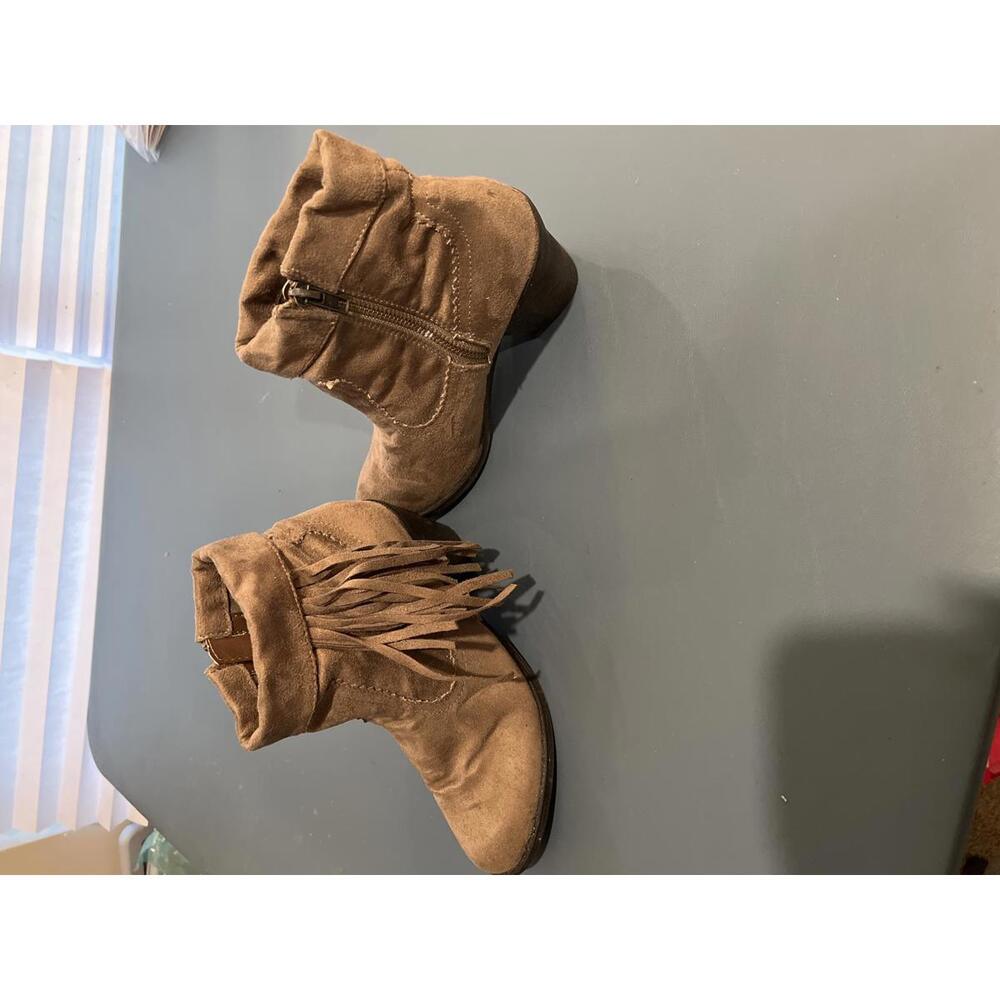 Chic Fringe Ankle Boots - Stylish Suede Design (SR427)